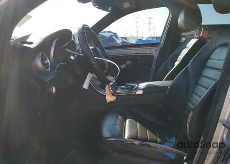 2017 Mercedes-Benz Glc 300 4Matic z USA, uszkodzony, nr VIN WDC0G4KB0HF153417